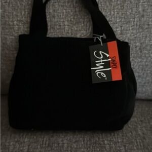 Simply Styled Elegant Black Tote